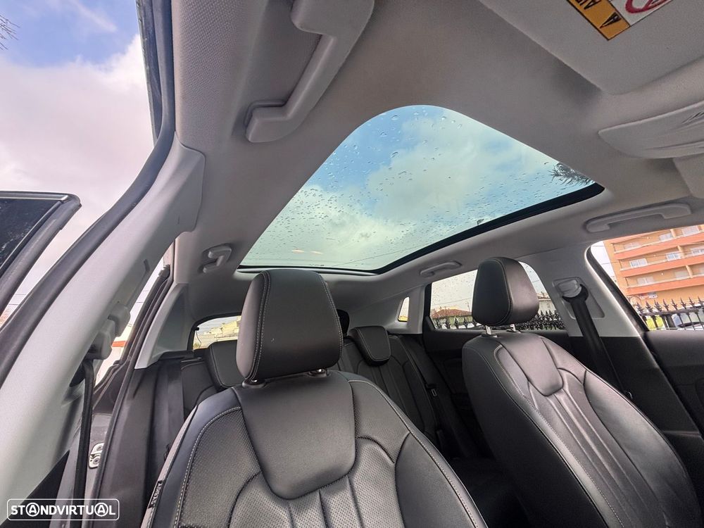 Opel Grandland X 1.2 T Design & Tech AT - 53