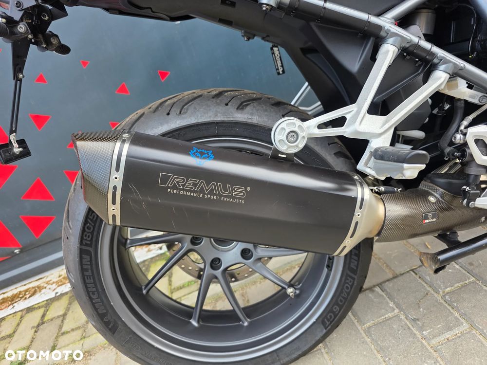 BMW R - 24