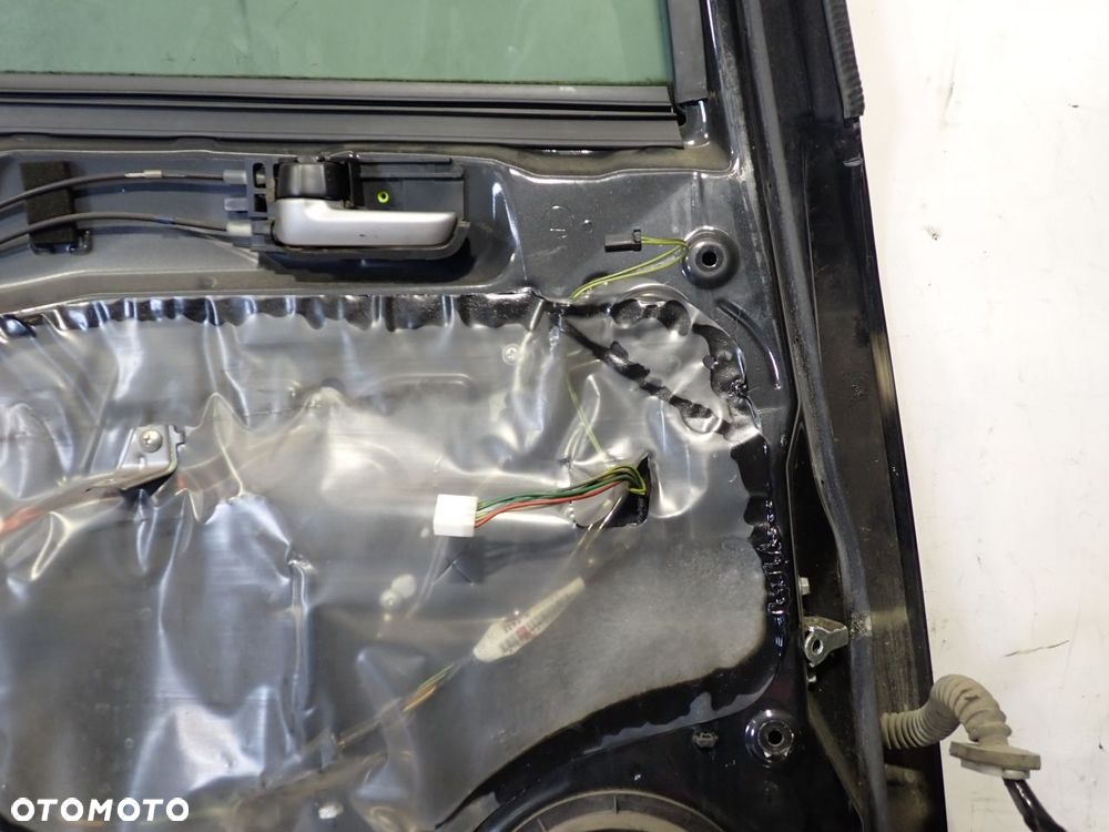 DRZWI LEWY TYŁ ZCE SUZUKI SX4 1.6 - 18