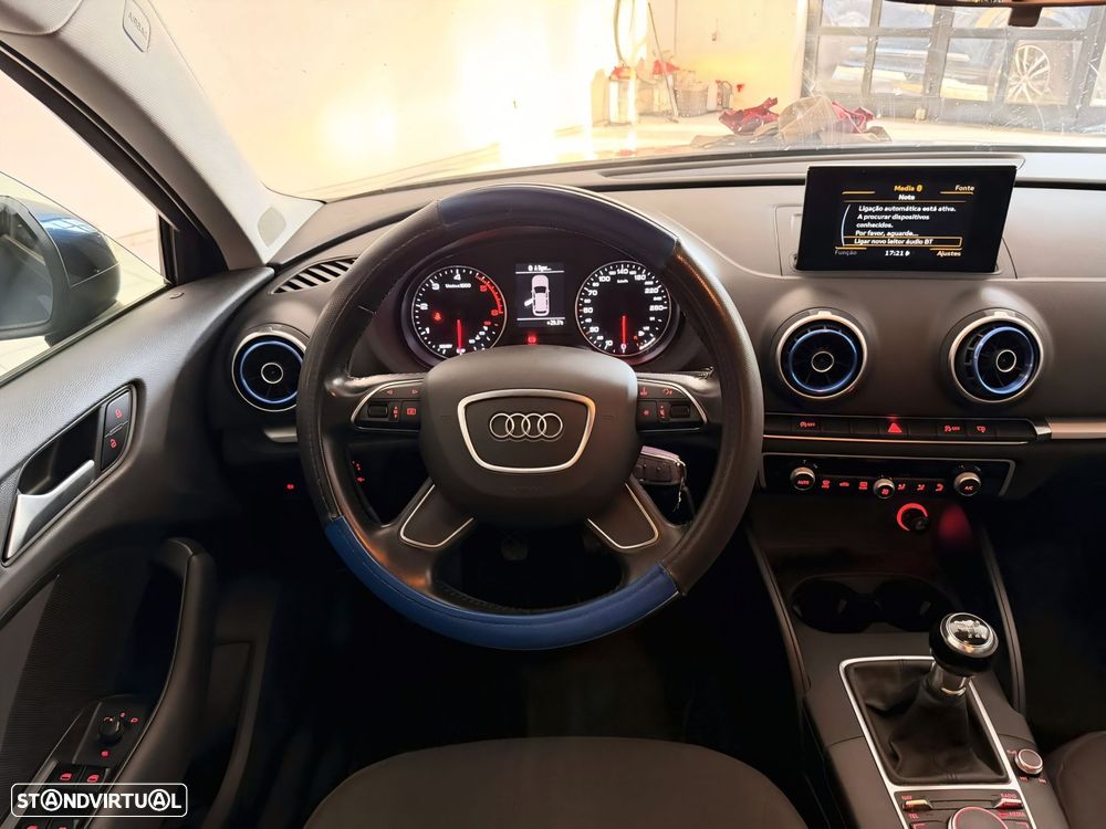 Audi A3 Sportback 1.6 TDI Advance Ultra - 2