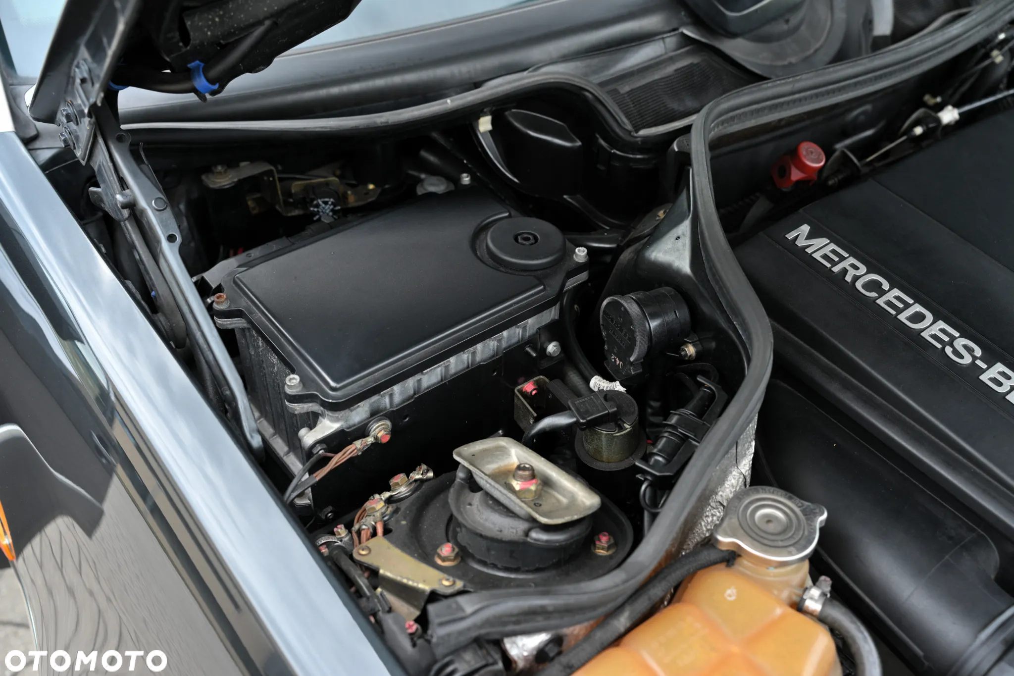 Mercedes-Benz Klasa E - 33