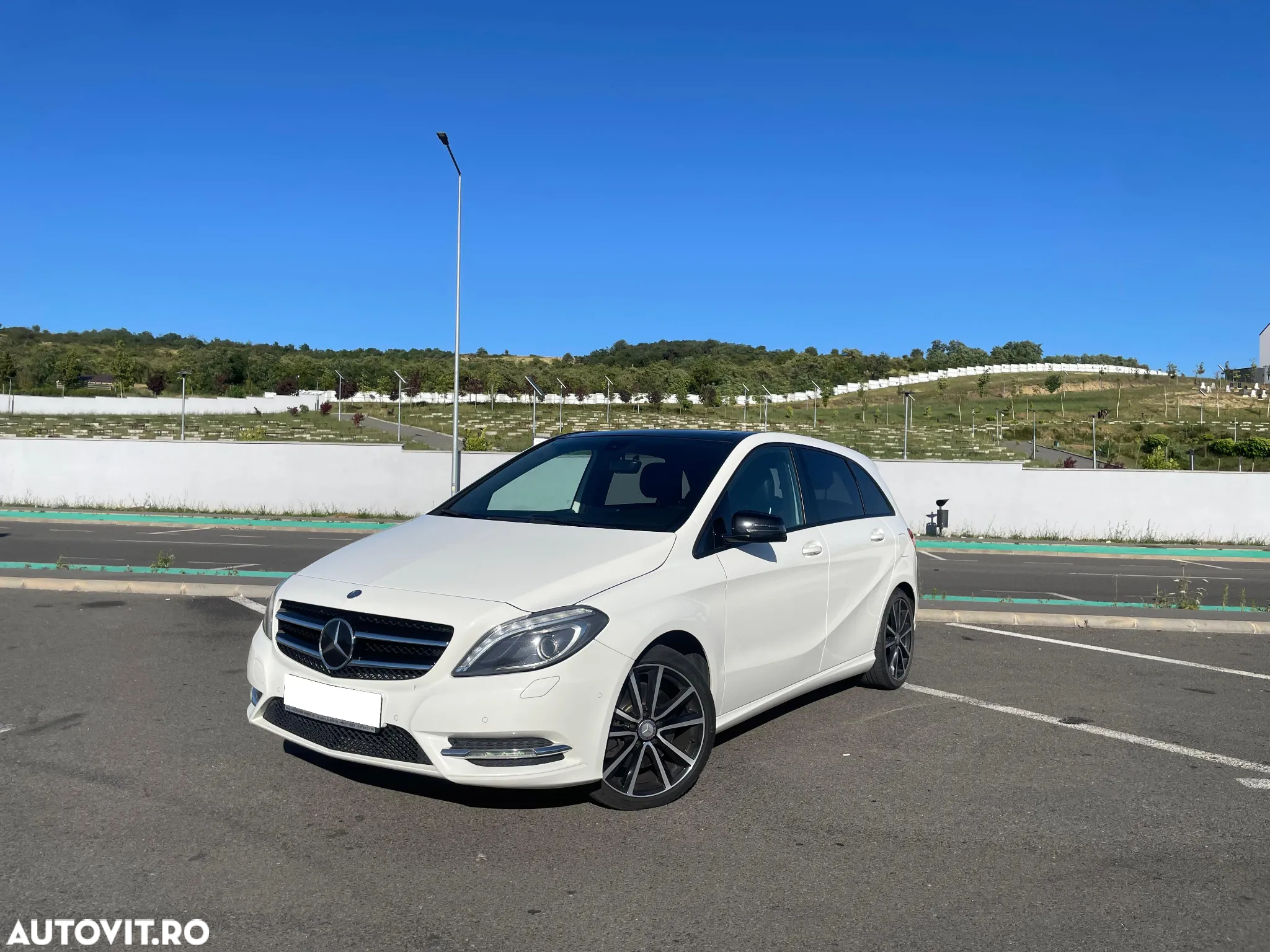 Mercedes-Benz B - 3