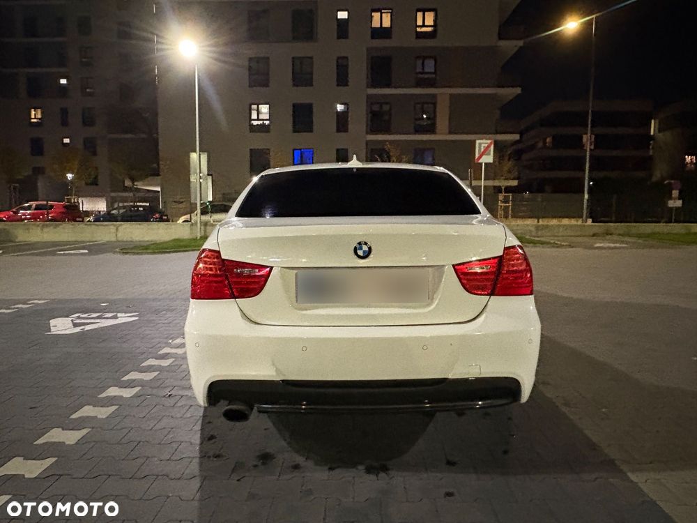 BMW Seria 3 318i - 4