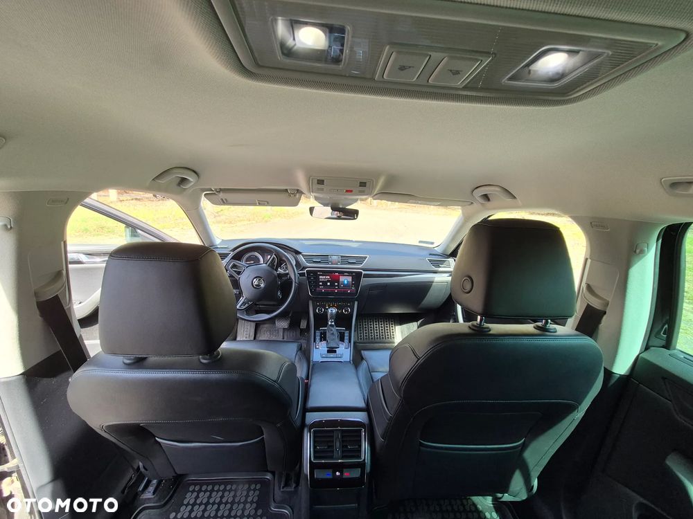 Skoda Superb 2.0 TDI L&K DSG - 13