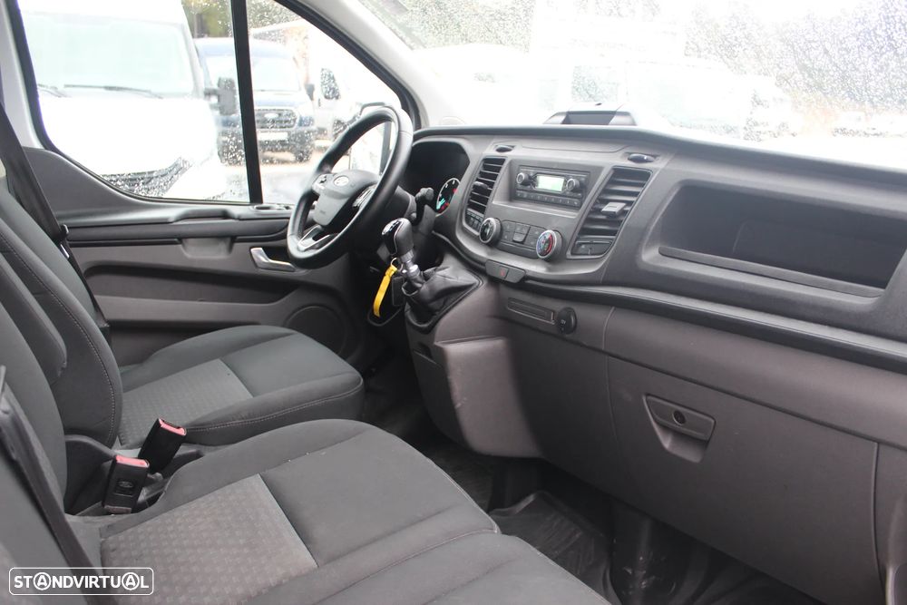 Ford Transit Custom 2.0 TDCi // 6 Lugares - 10