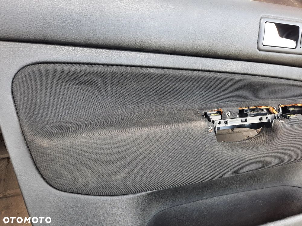 BOCZKI DRZWI TYŁ VW GOLF IV KOMBI - 5