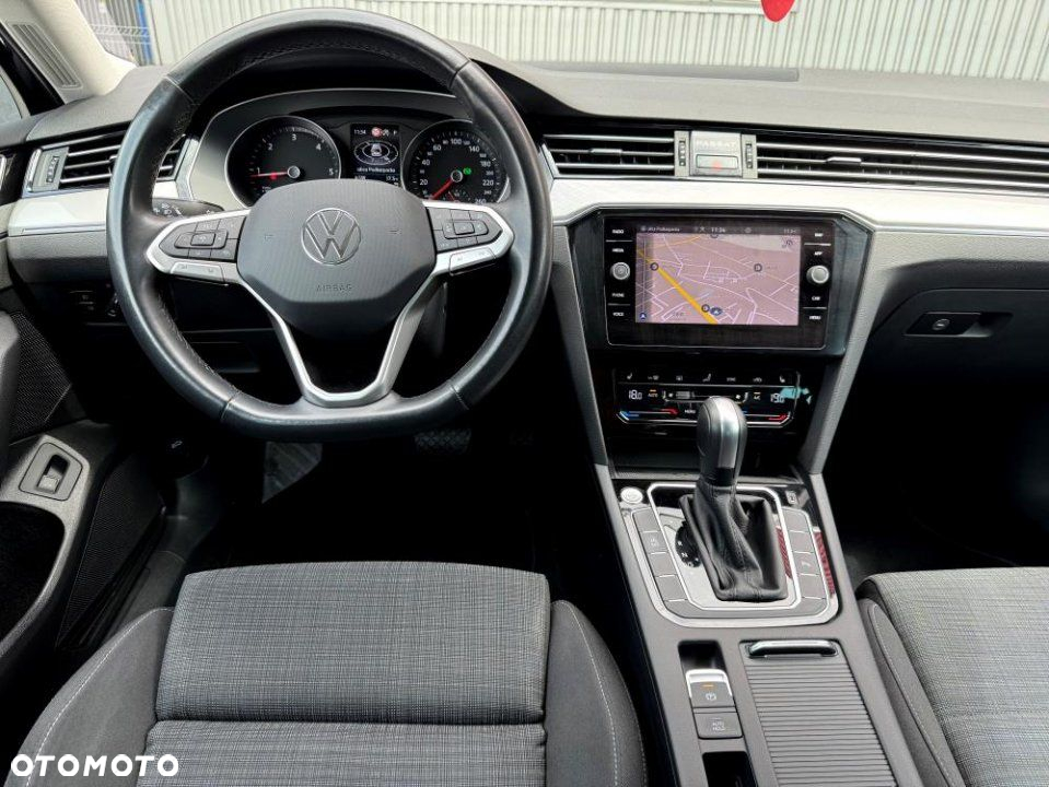 Volkswagen Passat - 10
