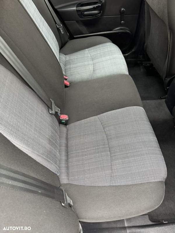 Kia Ceed 1.4 CVVT SW Spirit - 17