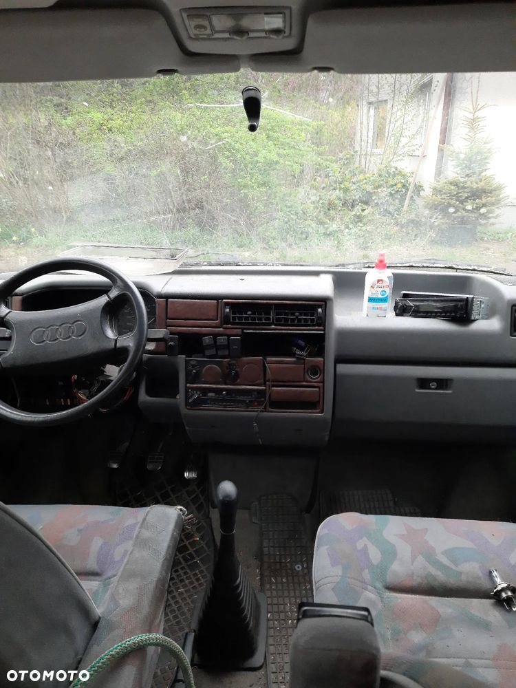 Volkswagen Multivan - 8