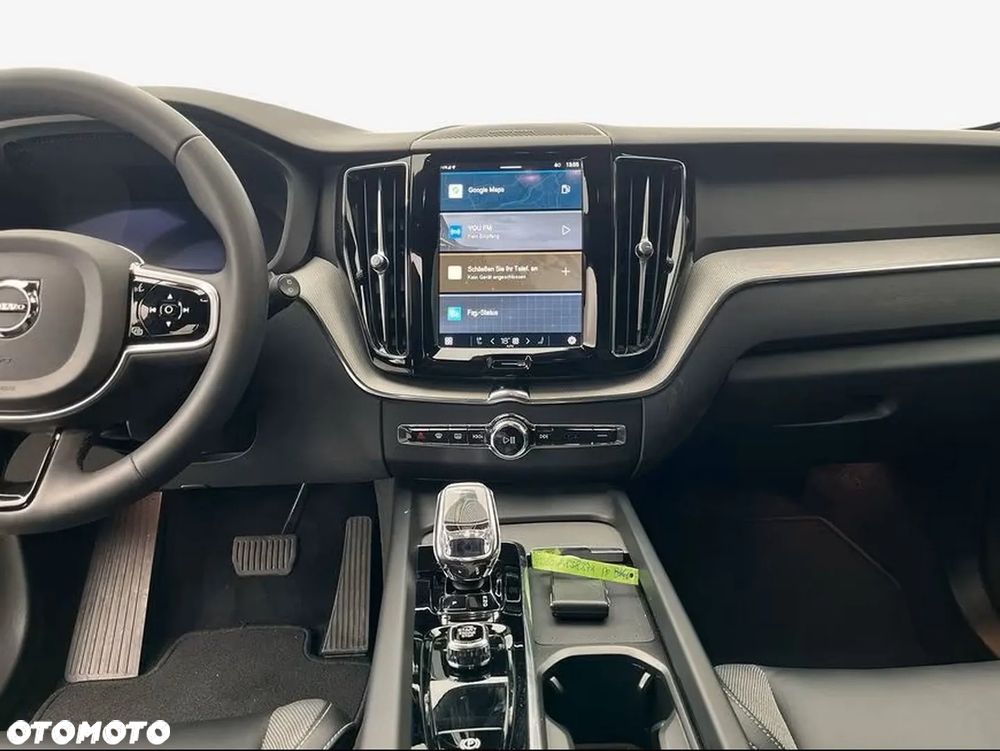 Volvo XC 60 B4 B Plus Dark - 9