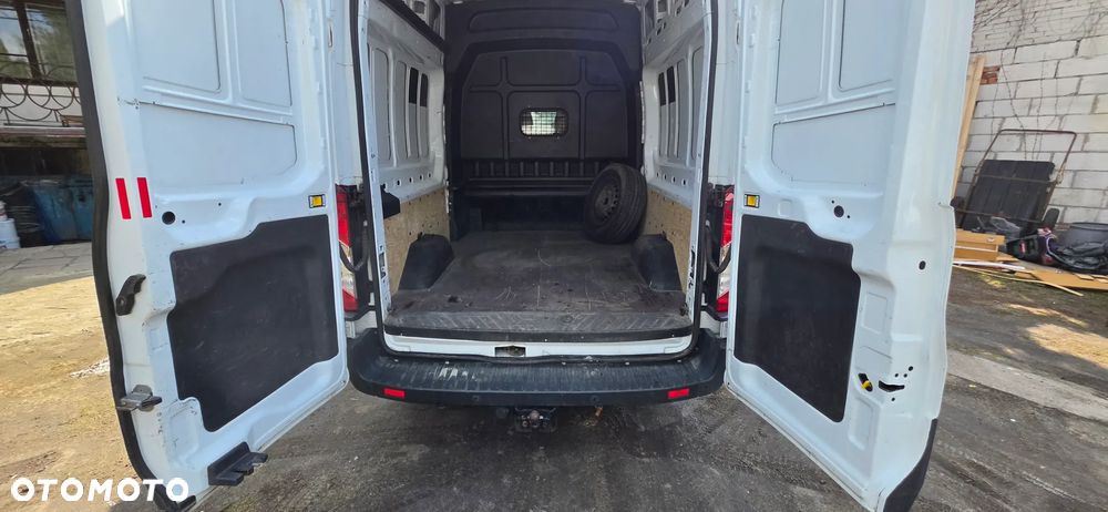 Ford Transit - 15