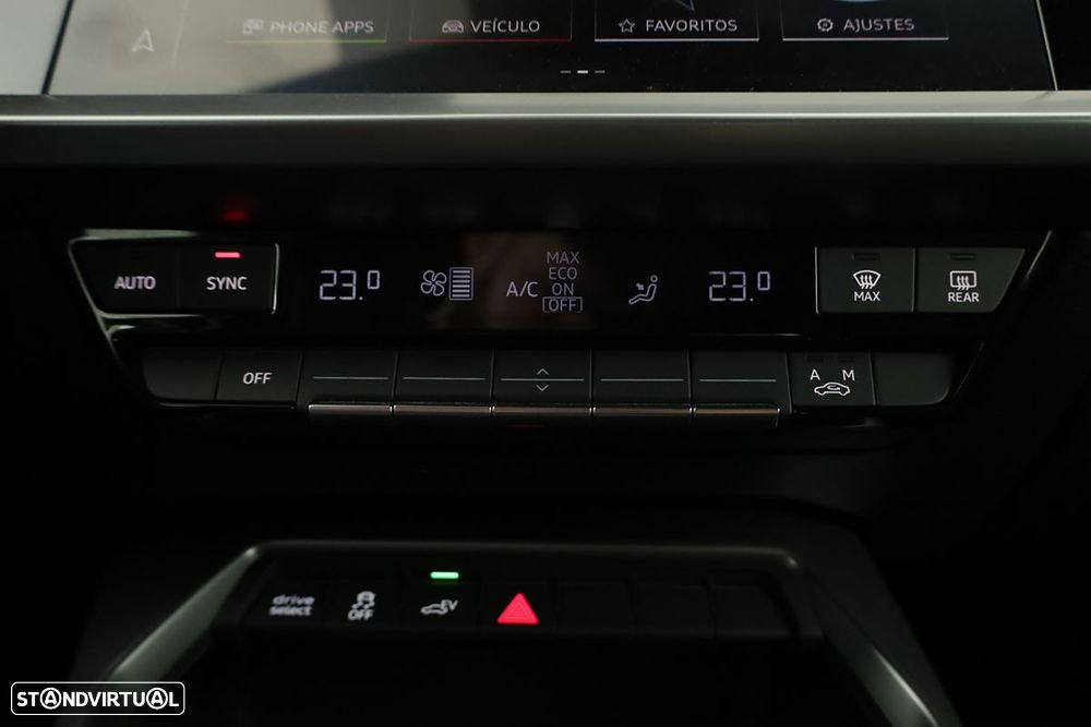 Audi A3 Sportback 45 TFSIe S line - 13