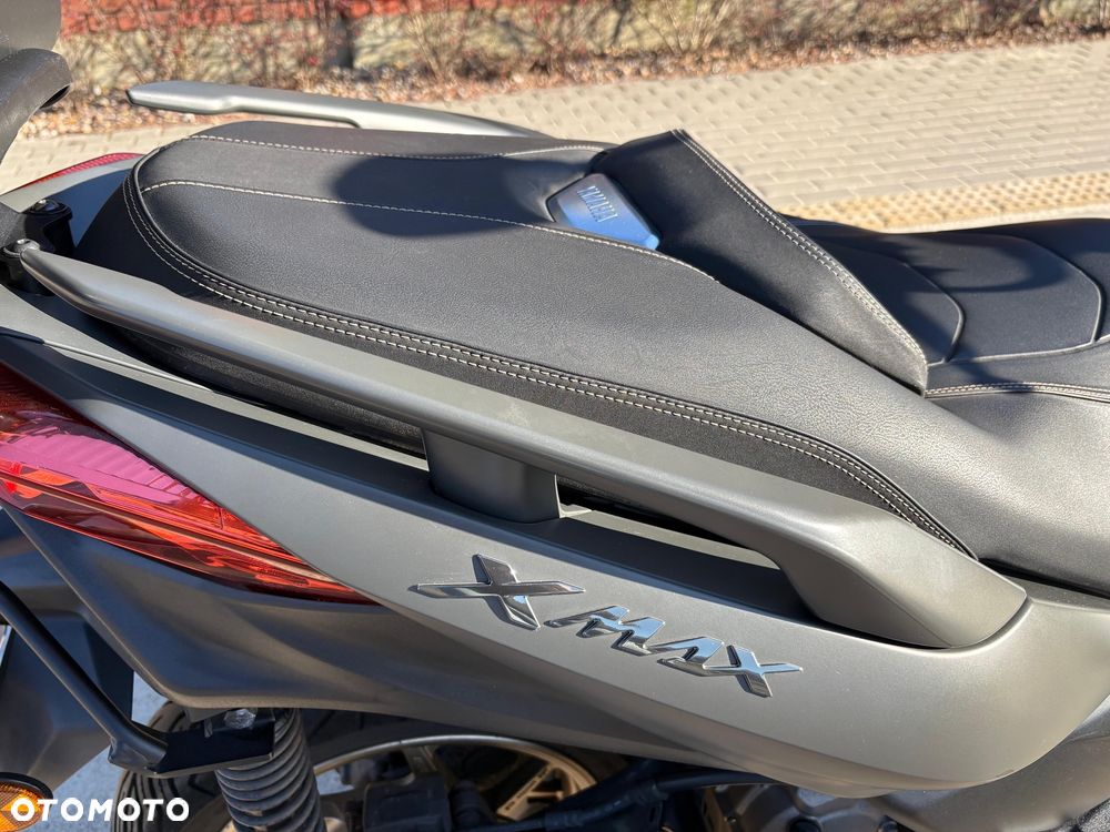 Yamaha X-max - 10