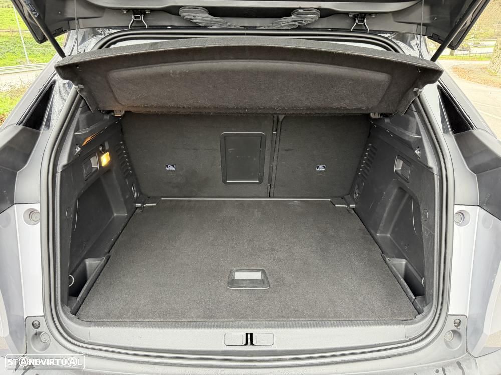 Peugeot 3008 1.2 PureTech Allure Pack EAT8 - 29