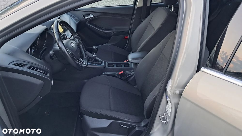 Ford Focus 1.5 TDCi DPF Start-Stopp-System Titanium - 17
