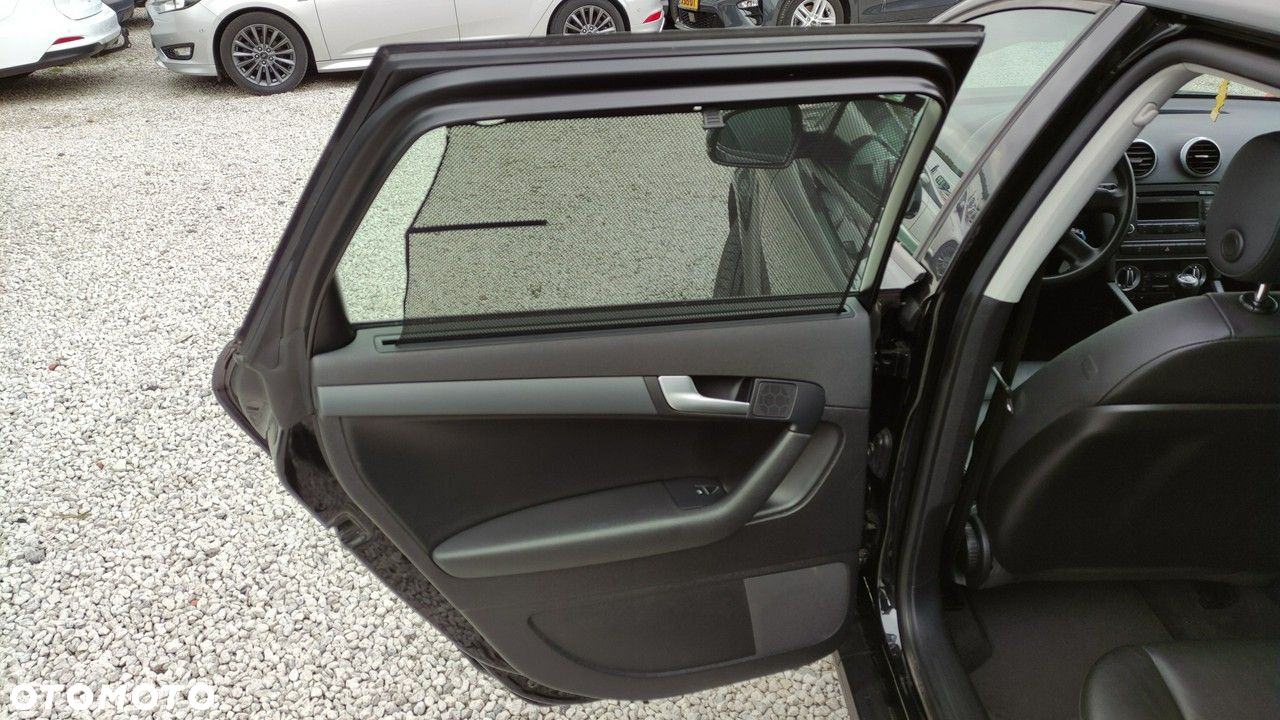 Audi A3 1.6 TDI DPF Attraction - 25
