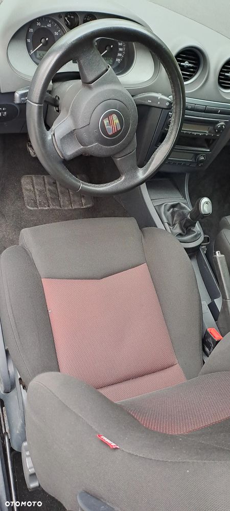 Seat Ibiza SC 1.4 16V Reference - 27