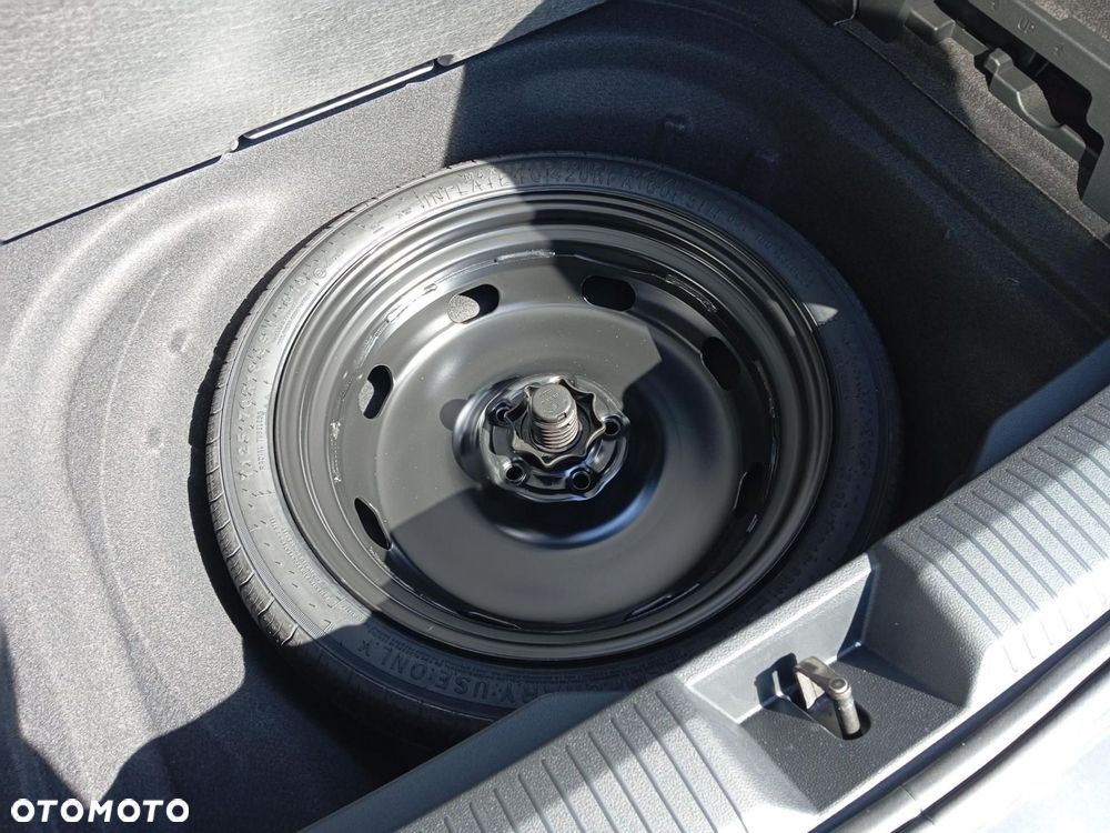 Volkswagen Golf - 26