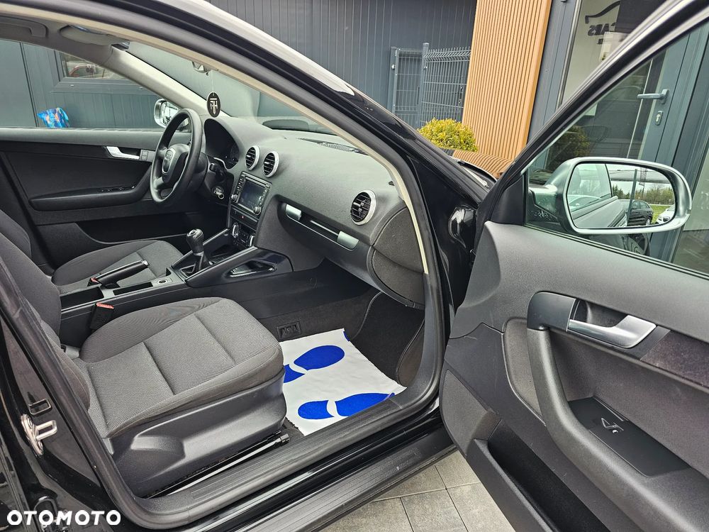 Audi A3 Sportback 1.6 Ambition - 6