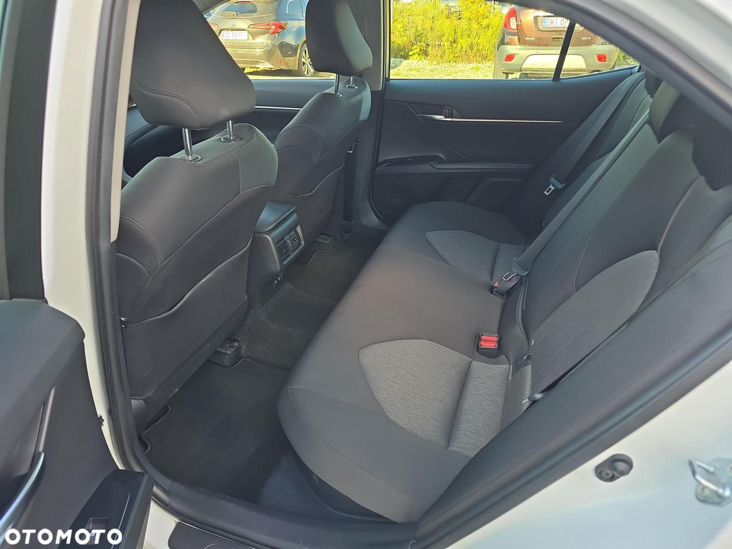 Toyota Camry 2.5 Hybrid Comfort CVT - 13