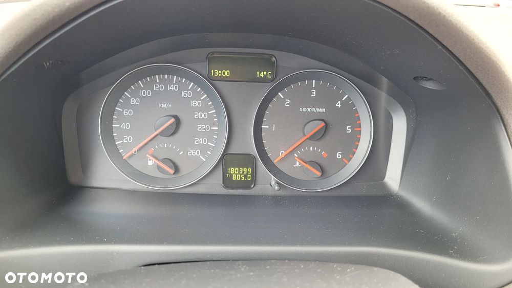 Volvo V50 2.0D Momentum - 11