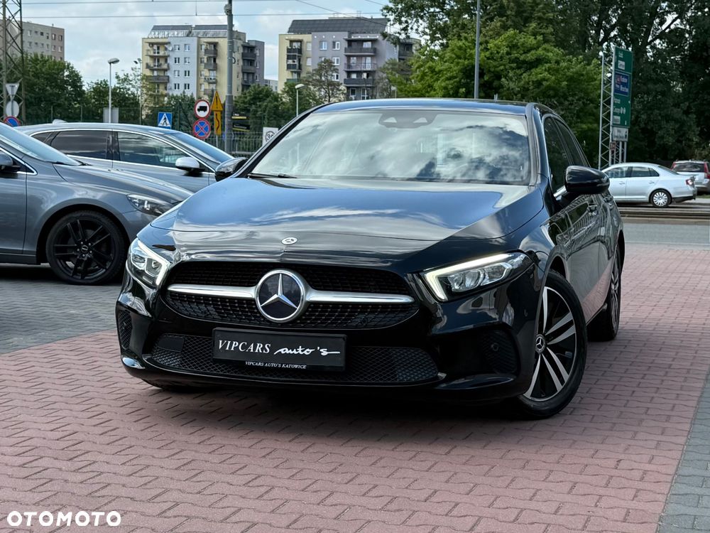 Mercedes-Benz Klasa A 180 7G-DCT Special Edition - 2