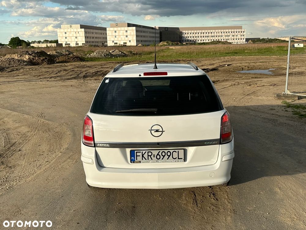 Opel Astra 1.3 CDTI DPF - 4