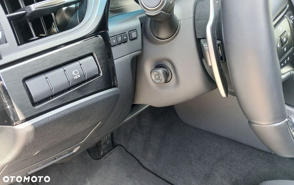 Lexus ES - 19