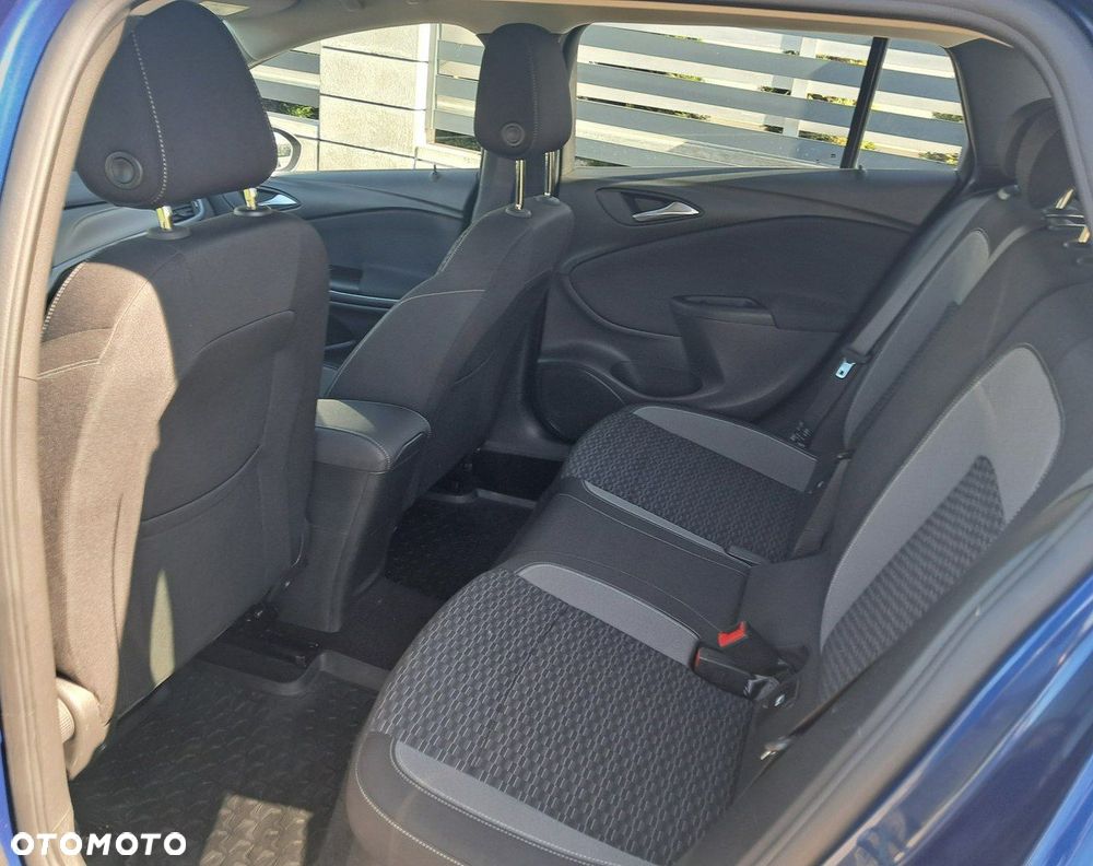 Opel Astra - 10