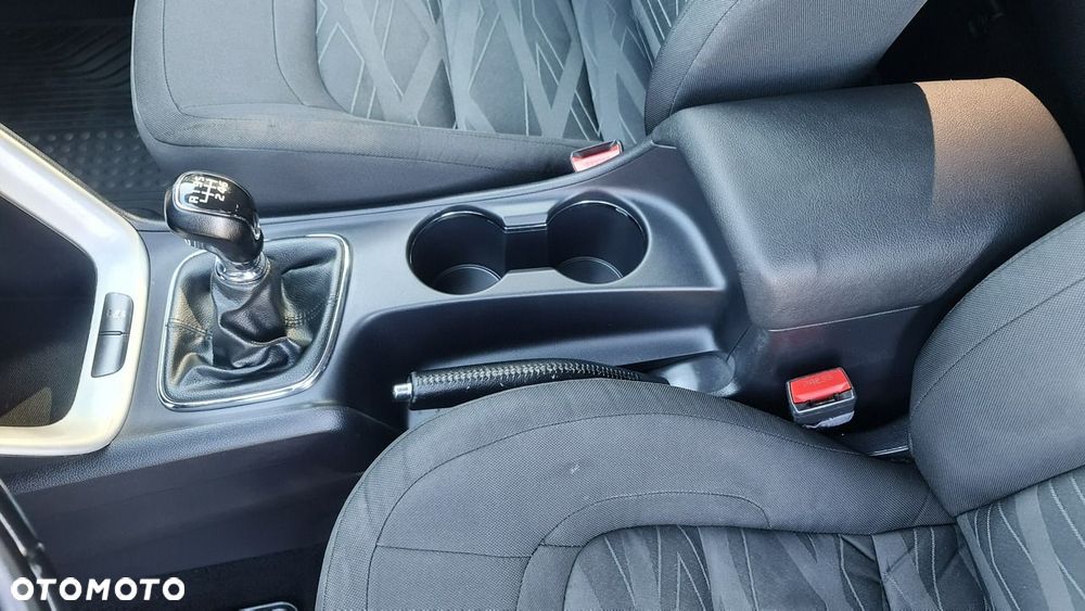 Kia Ceed - 25