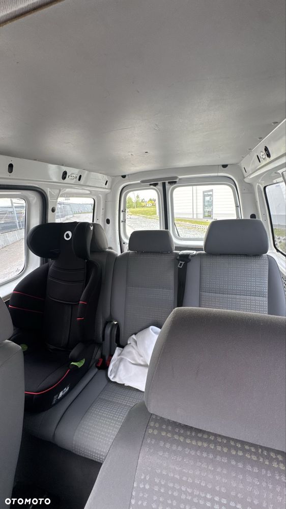 Volkswagen Caddy - 7