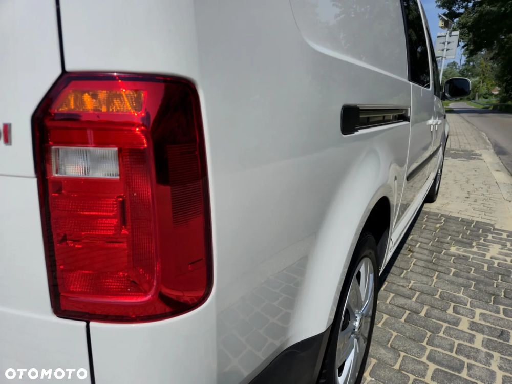 Volkswagen CADDY MAXI - 16