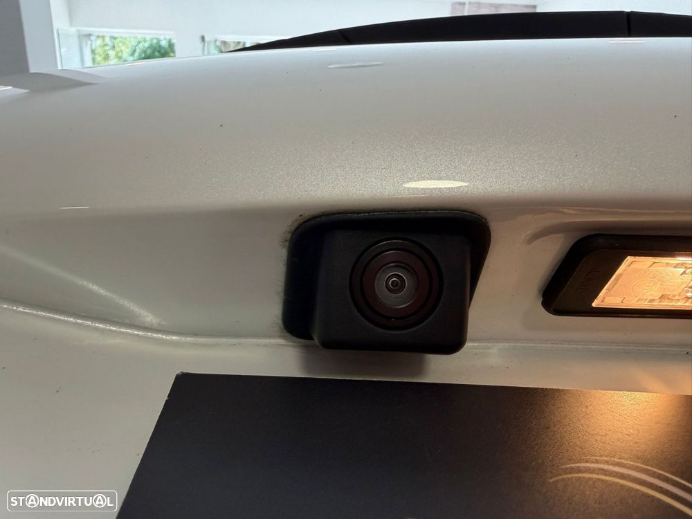 Peugeot 2008 1.2 PureTech Allure Pack EAT8 - 27