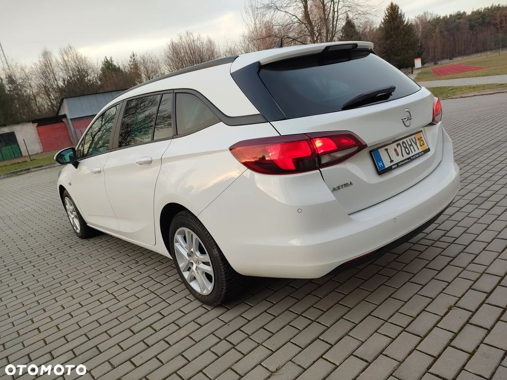 Opel Astra - 11