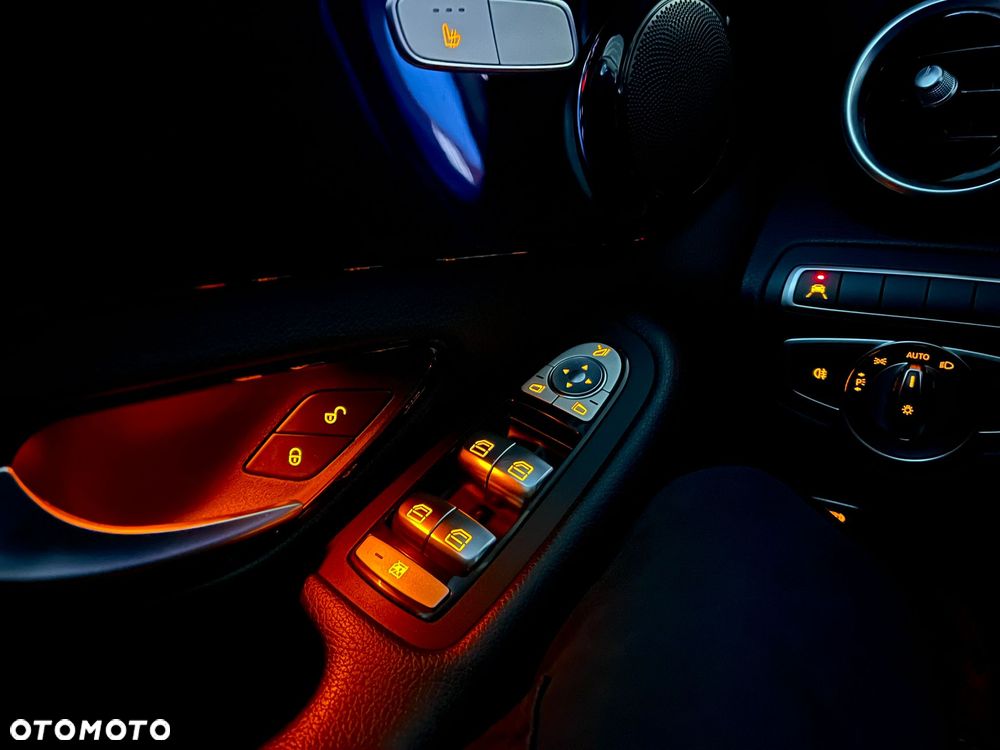 Mercedes-Benz Klasa C 200 d 9G-TRONIC - 39