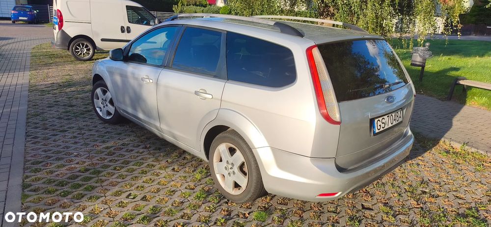 Ford Focus 1.6 Trend - 4