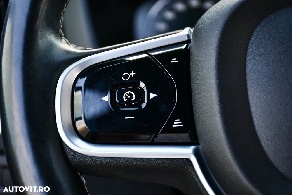 Volvo XC 60 T8 Twin Engine AWD Inscription - 27