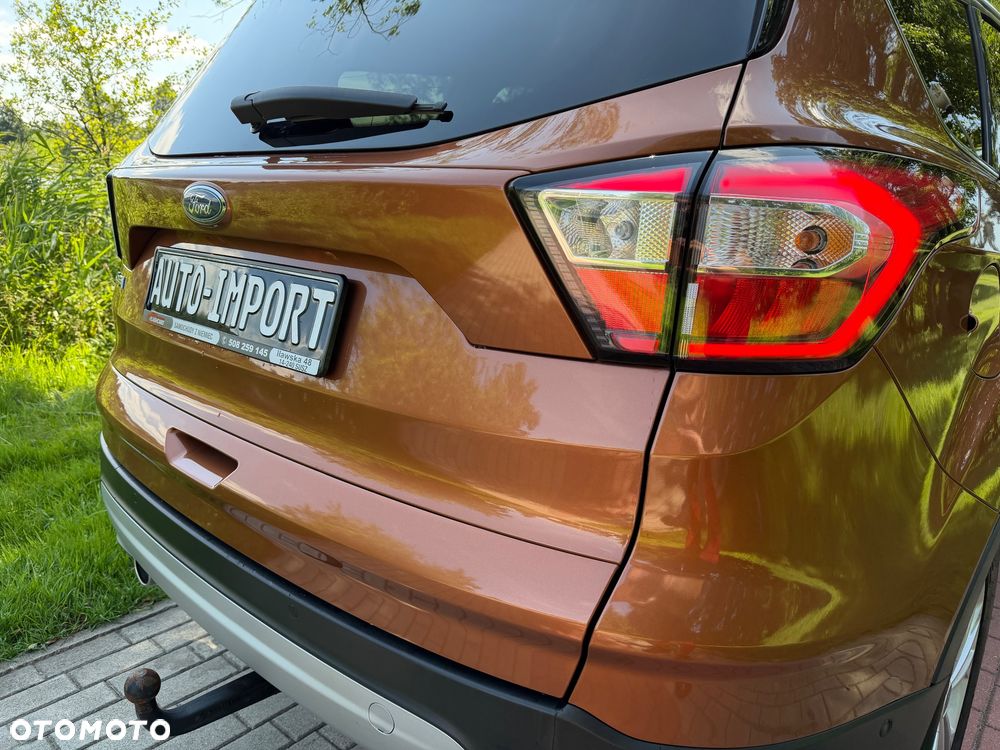 Ford Kuga 2.0 TDCi 2x4 Titanium - 23