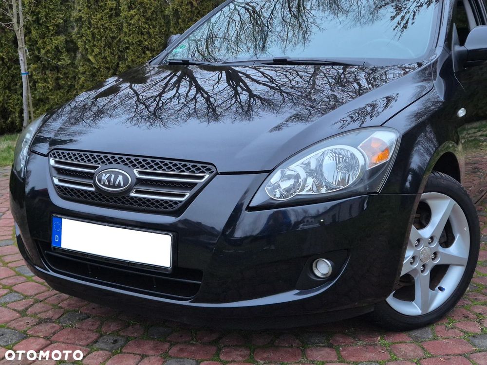 Kia Ceed 2.0 CVVT Spirit - 1