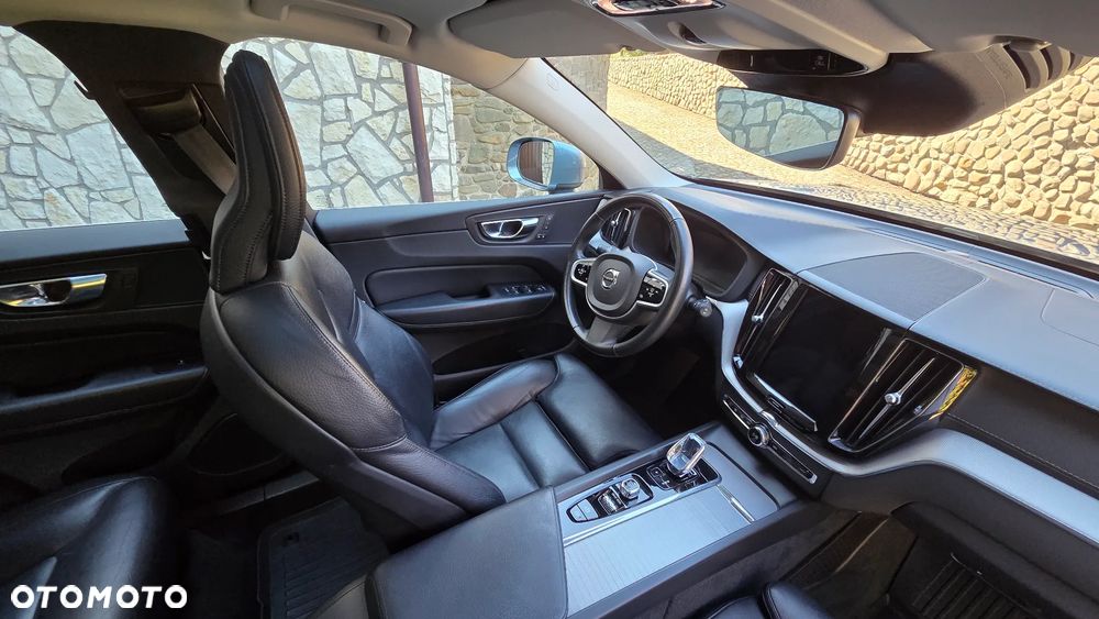 Volvo XC 60 B5 B AWD Inscription - 8