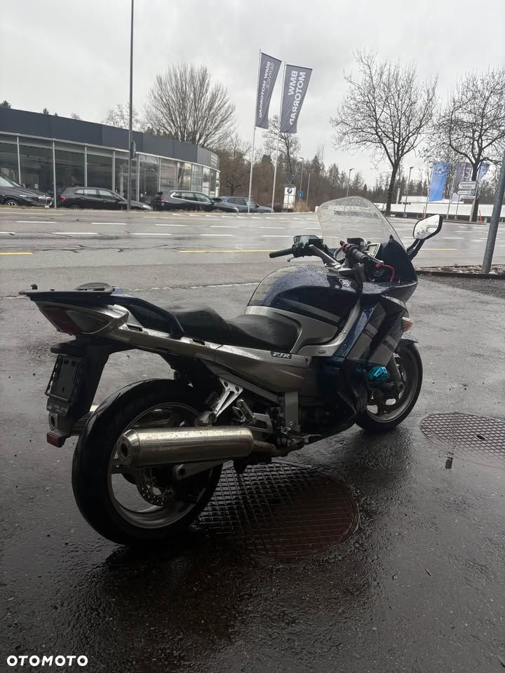 Yamaha FJR - 13