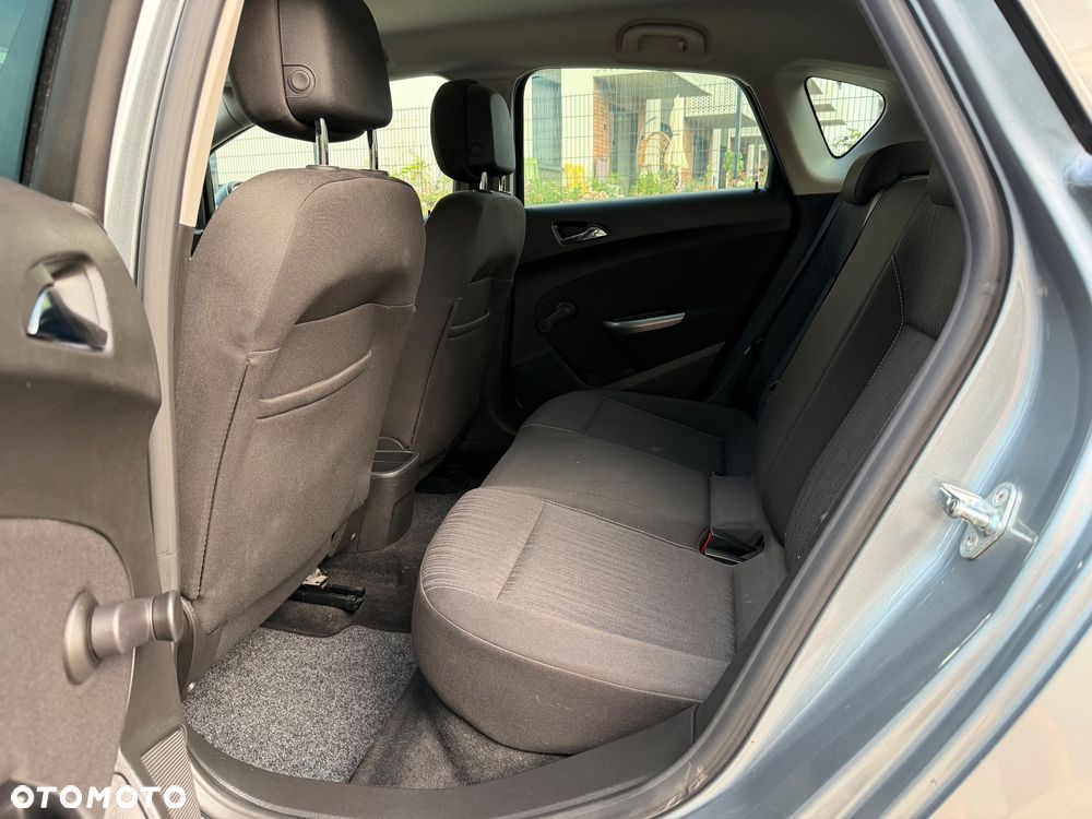 Opel Astra - 14