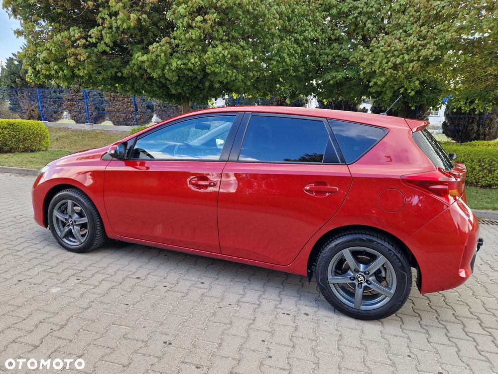 Toyota Auris - 4