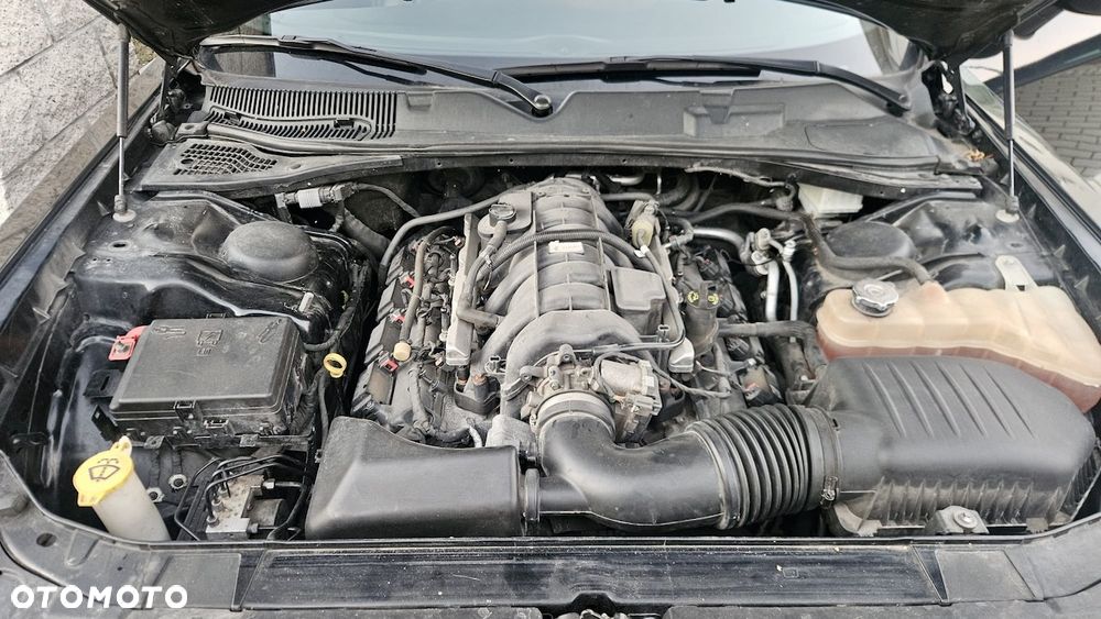 Dodge Challenger - 7