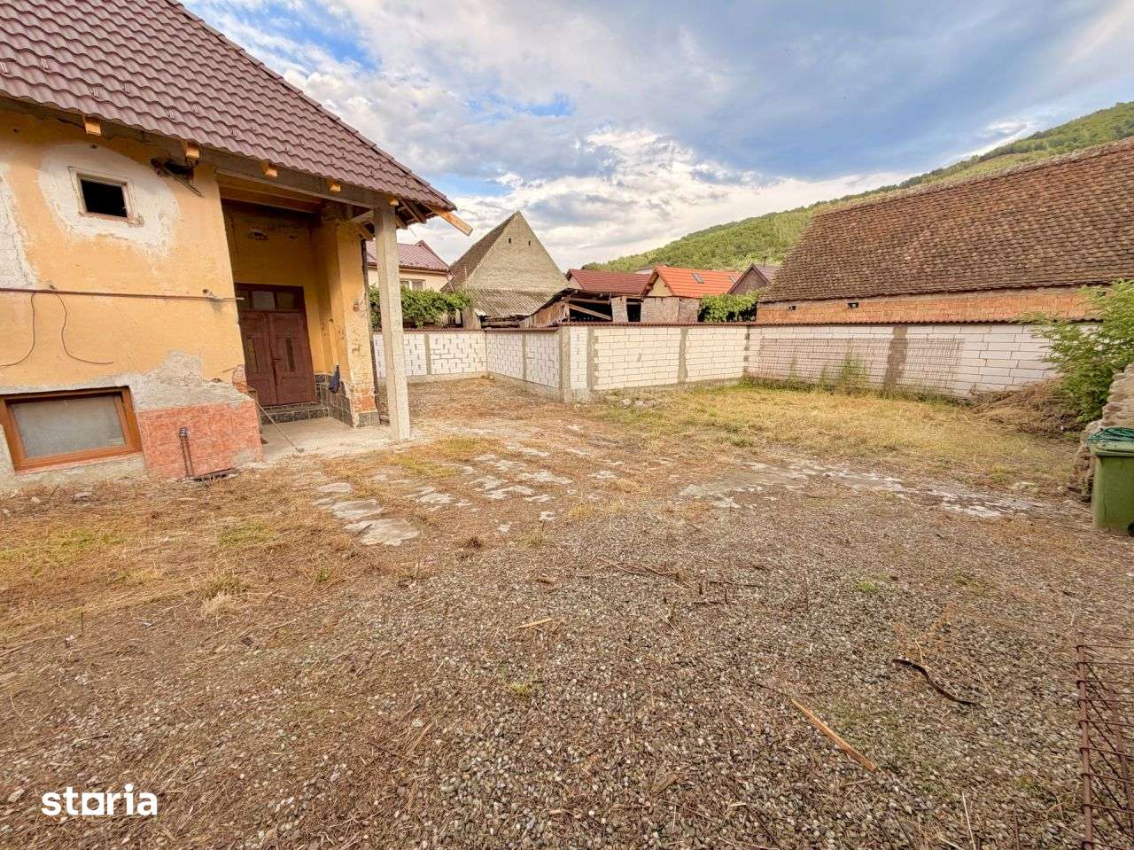 Casa individuala-Sadu Central-Comision 0 - Imagine principală: 4/14