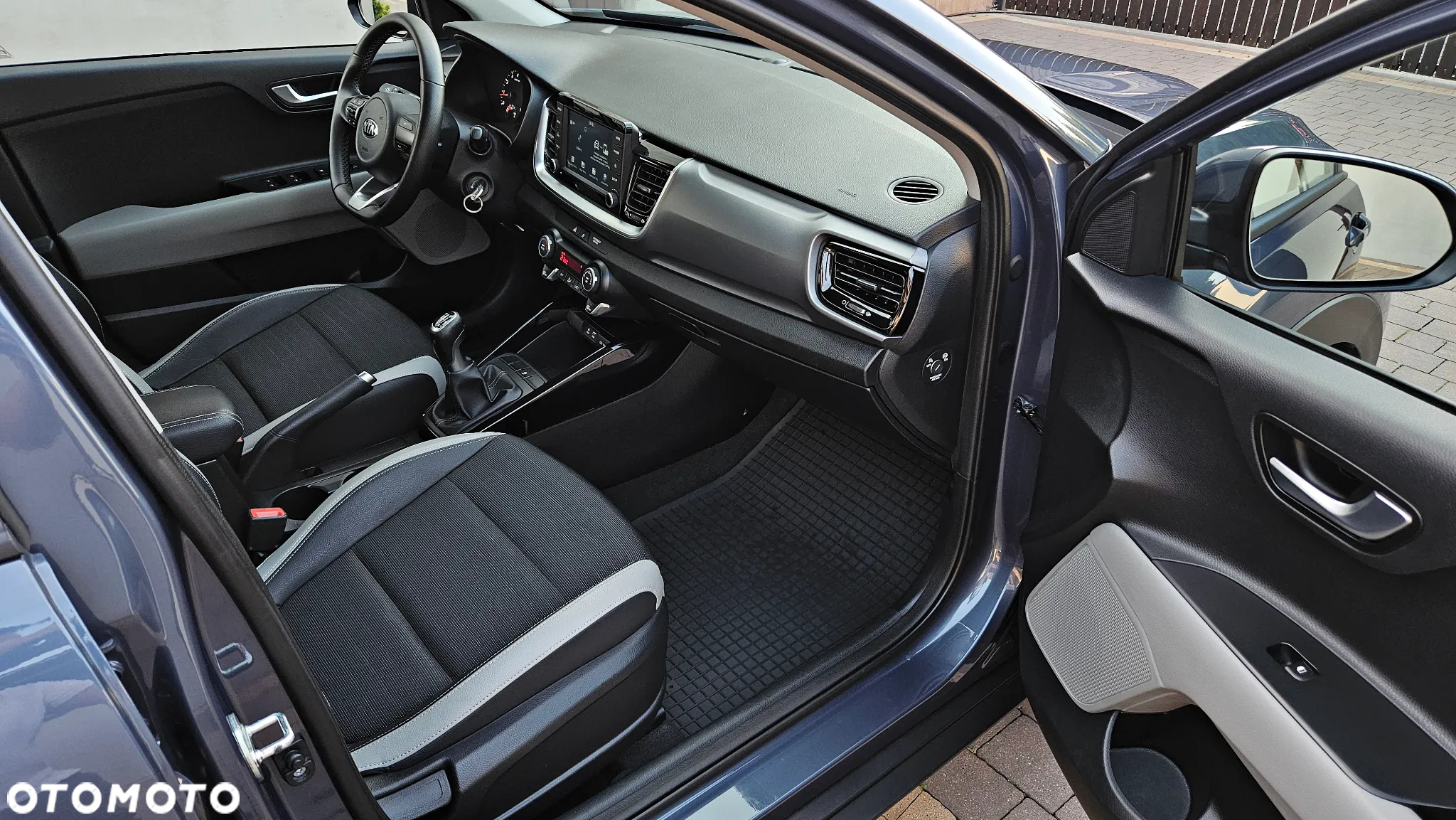 Kia Stonic - 24