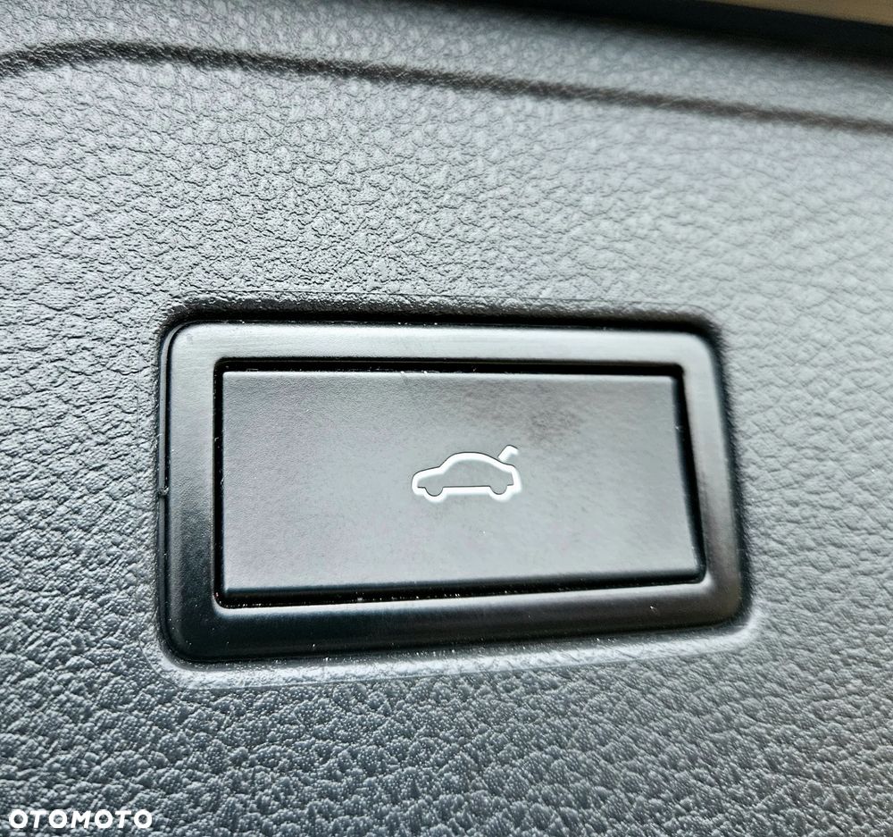 Volkswagen Passat Alltrack 2.0 TDI SCR 4Motion DSG (BMT) - 29