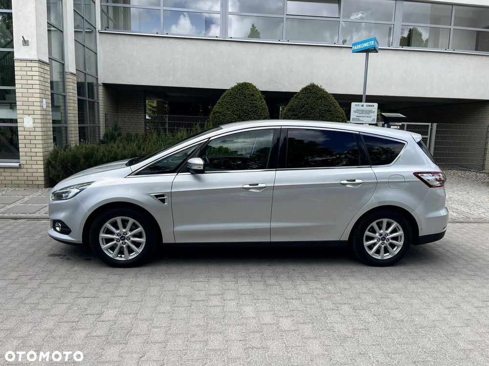 Ford S-Max - 13
