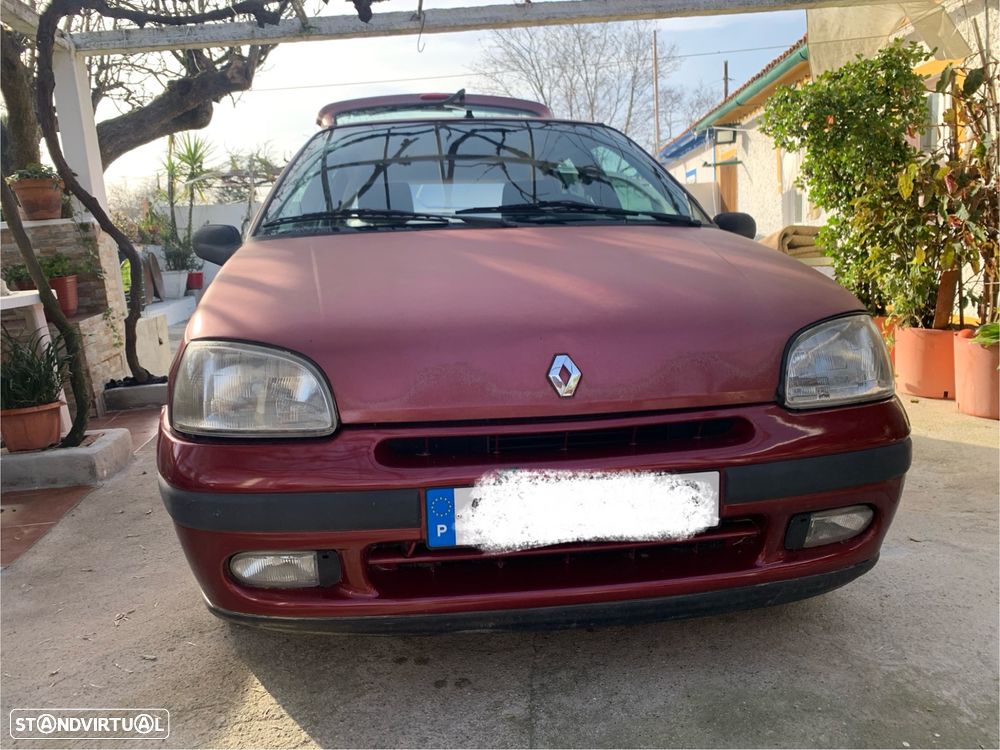 Renault Clio - 2