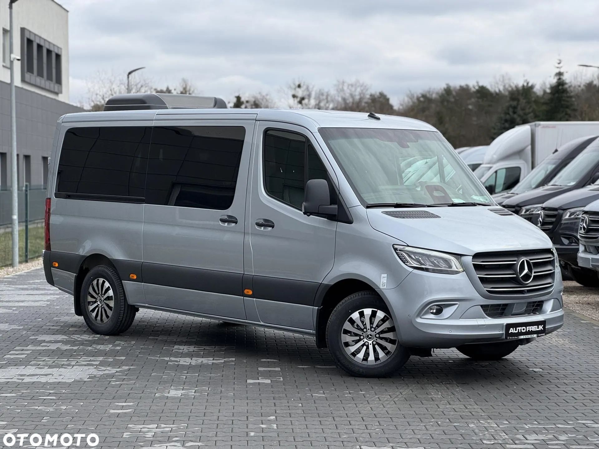 Mercedes-Benz Sprinter - 1